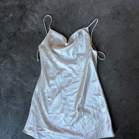 Satin mini dress - Picture 3 of 5